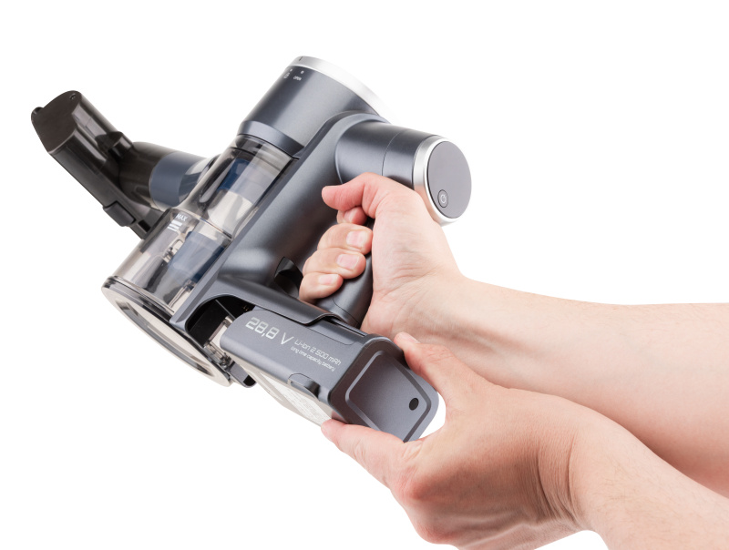 Tyčový vysávač ETA Panther PRO 7250 90000 s odsávací stanicí čierny