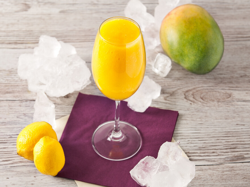 Ľadové mangové daiqiri