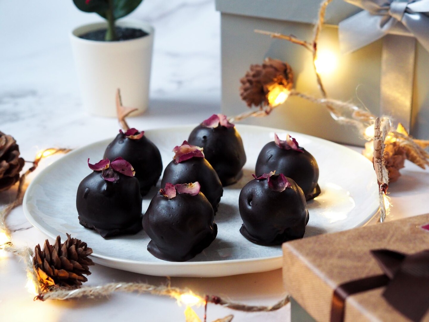 Datľové guličky v čokoláde